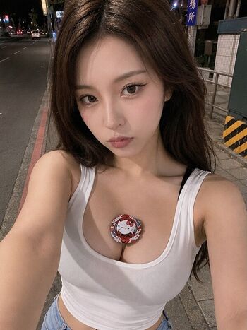 Full leaked Am wen page private onlyfans photo