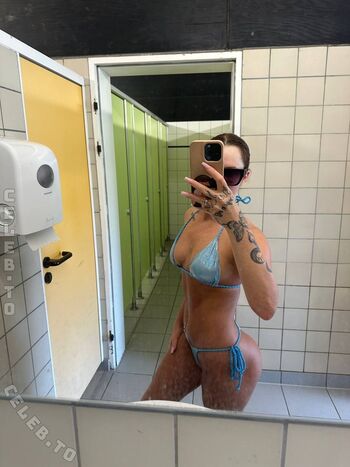 1tskimmyxo