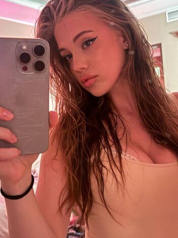 Full leaked Akyuliych private onlyfans photo