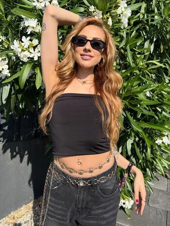 Full leaked Alaiajeanneau private onlyfans photo