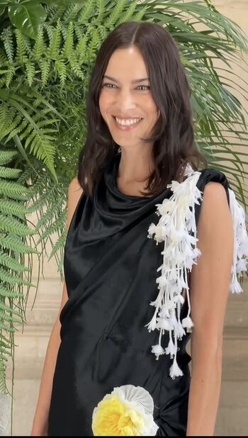 Full leaked Alexa chung page private onlyfans photo