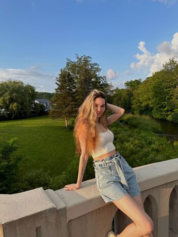 Full leaked Alinaavii private onlyfans photo