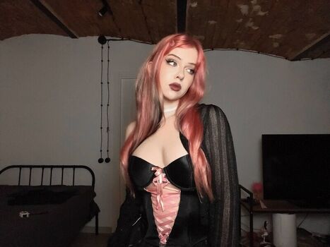 Full leaked Alinavorobey private onlyfans photo