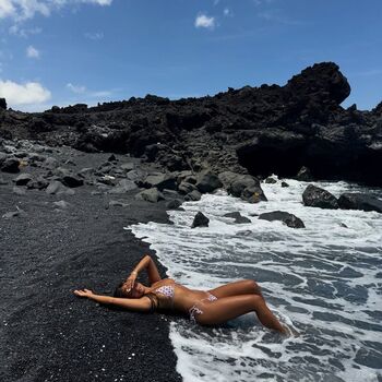Full leaked Alohakalamakahi page private onlyfans photo
