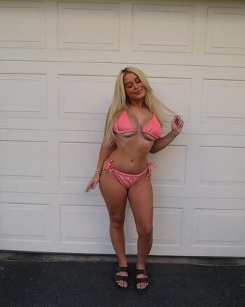 Full leaked Alyssabronzan private onlyfans photo