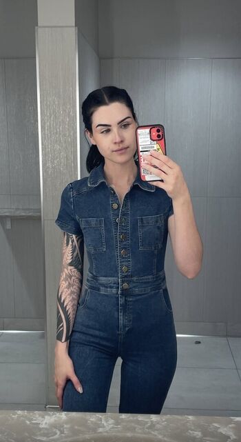 Angela Rhodes
