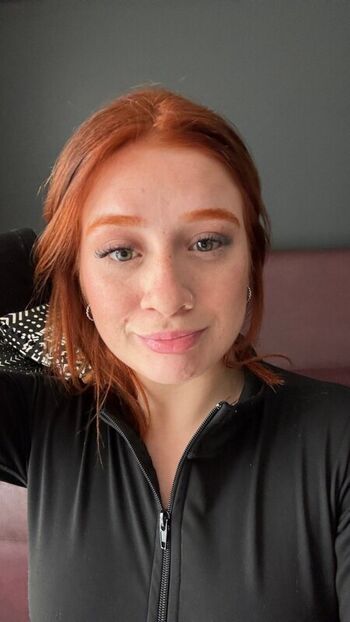 angelaxv