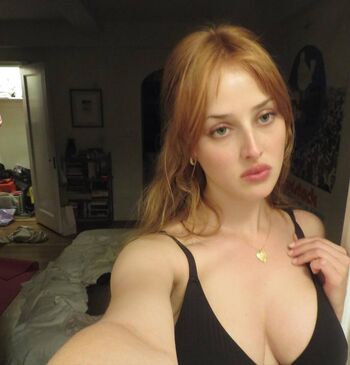 Full leaked Anna van patten private onlyfans photo