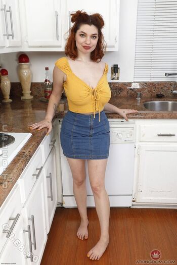 Annabel red