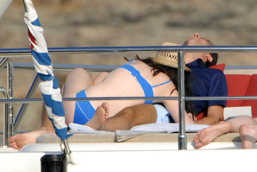 Full leaked Anne hathaway private onlyfans photo