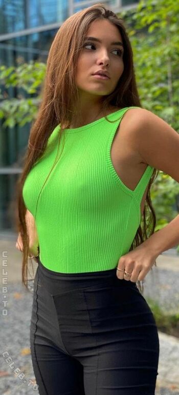 Full leaked Annikaa x private onlyfans photo