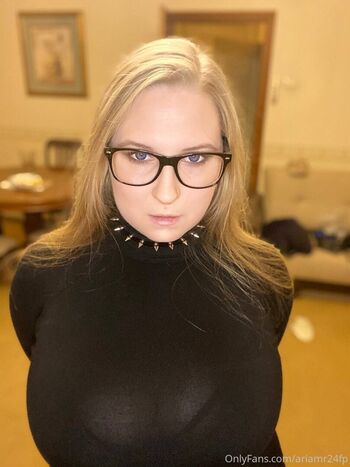 Full leaked Ariamrfp private onlyfans photo