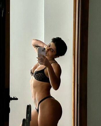 Full leaked Ariane arajo private onlyfans photo