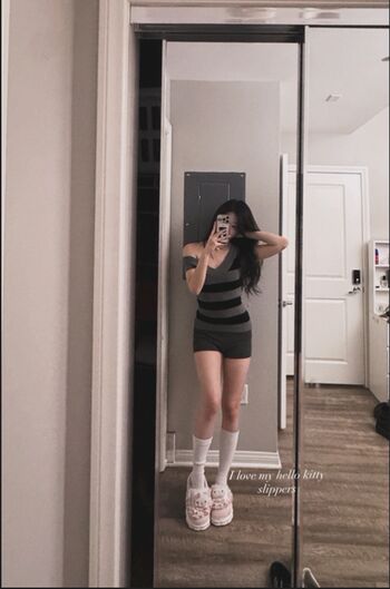 Full leaked Ashleychaee private onlyfans photo
