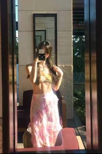 Full leaked Ashleychaee private onlyfans photo