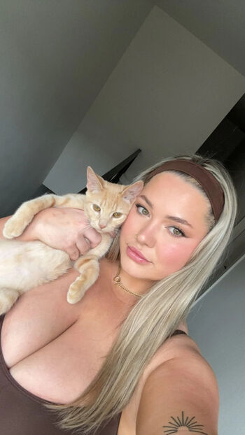 Full leaked Ashleygraham private onlyfans photo