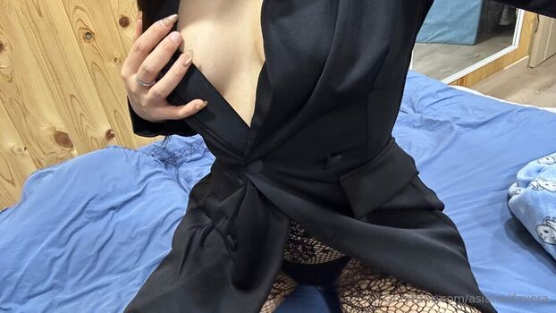 Full leaked Asianwifevera private onlyfans photo