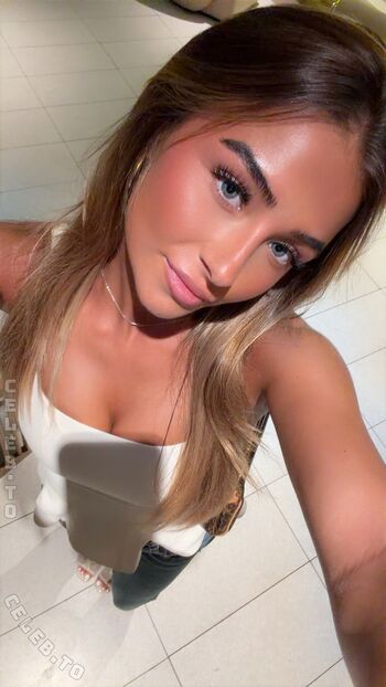 Full leaked Ava majury private onlyfans photo