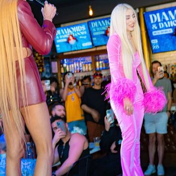 Ava Max