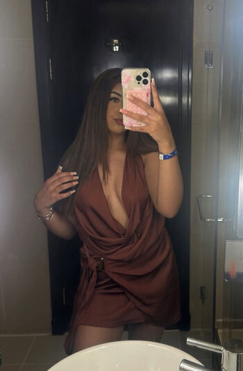 Full leaked Avneet kaur page private onlyfans photo