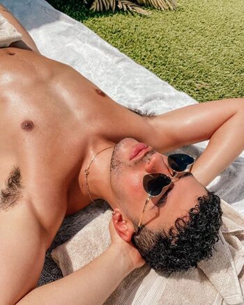 Full leaked Badbunny private onlyfans photo