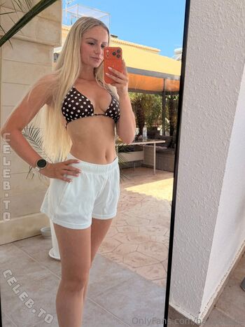 Full leaked Baebaezoe private onlyfans photo