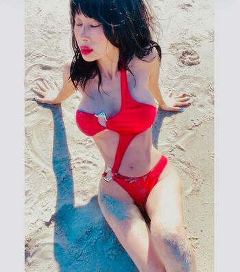 Bai Ling