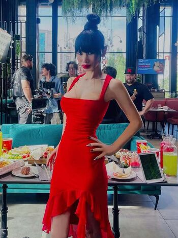 Bai Ling