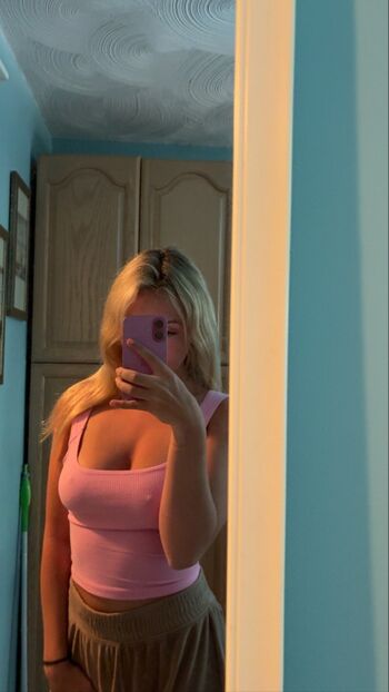 Full leaked Barbiebrittney page private onlyfans photo