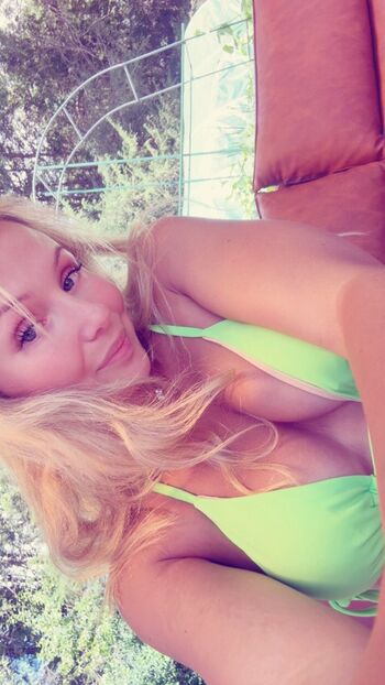 Full leaked Barbiebrittney private onlyfans photo
