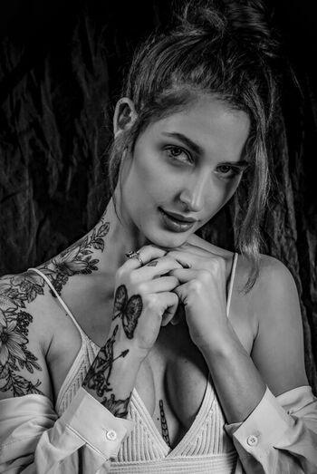 Full leaked Barbora aria private onlyfans photo