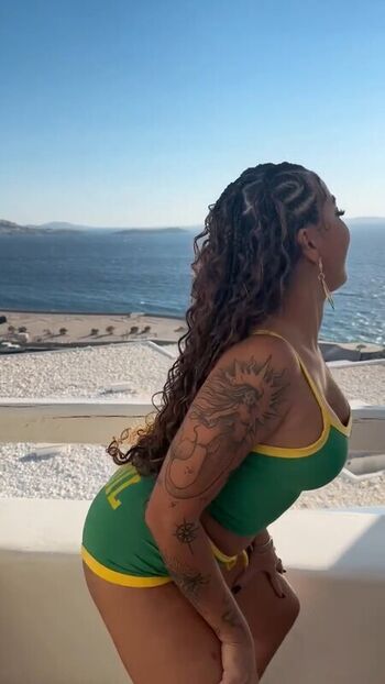 Full leaked Beca barreto private onlyfans photo