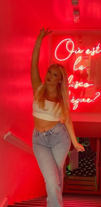 Full leaked Bella turner private onlyfans photo