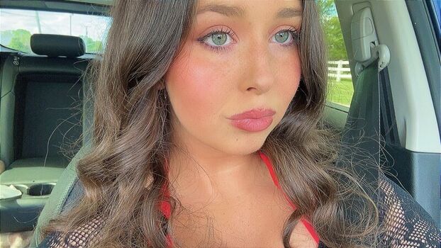 Full leaked Brookierenaee private onlyfans photo