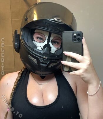 Full leaked Bruchpilotin private onlyfans photo