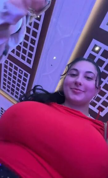 Full leaked Bustybri private onlyfans photo