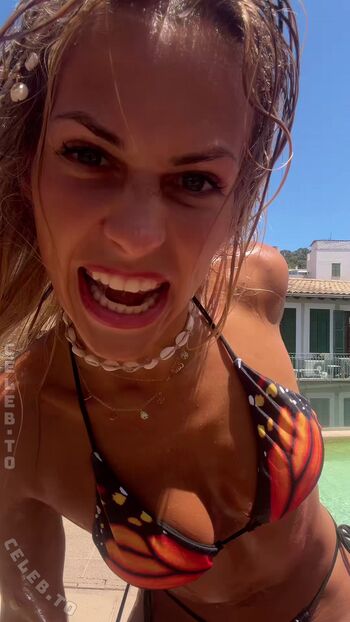 Full leaked Carolina peukmann private onlyfans photo