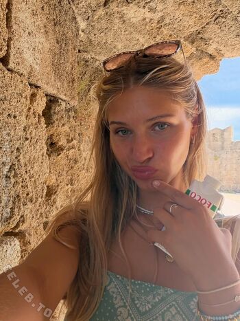 Full leaked Chantall smd private onlyfans photo