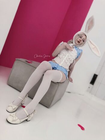 CharlesQwQ1703
