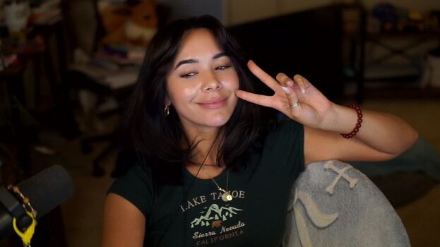 Full leaked Chellchee private onlyfans photo