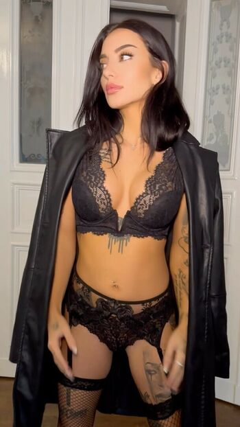 Full leaked Cherryrebell private onlyfans photo