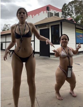 Full leaked Chloeforero  page private onlyfans photo