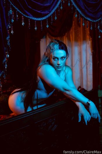 Claire Max