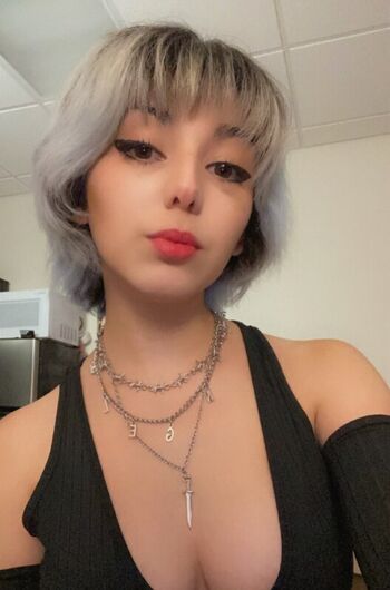 Full leaked Cloudy private onlyfans photo