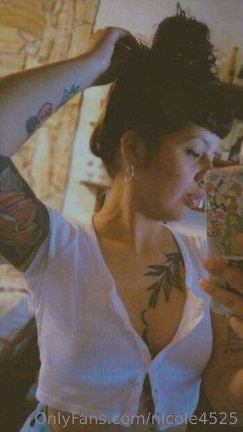 Full leaked Conejani private onlyfans photo