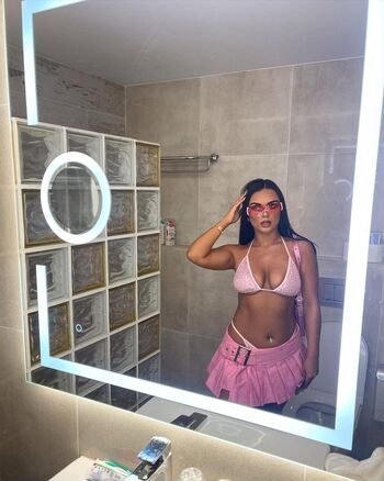 Full leaked Courtneyfife private onlyfans photo