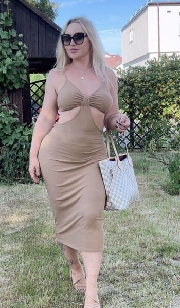 Full leaked Curva blonde private onlyfans photo