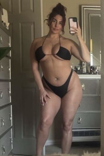 Curvy Goddesses