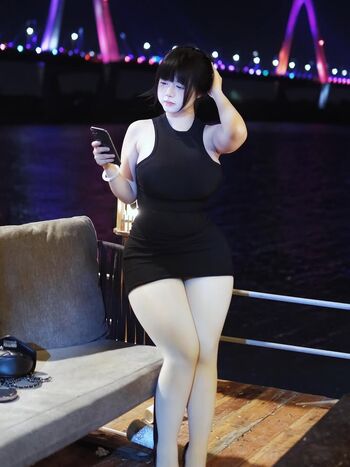 Curvy Goddesses