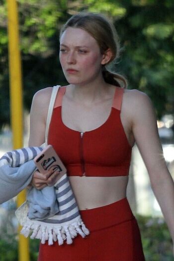Dakota Fanning